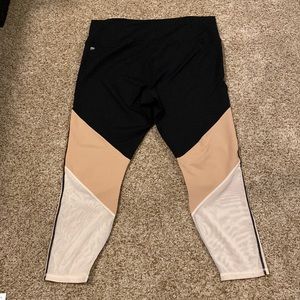 NWOT Fabletics leggings